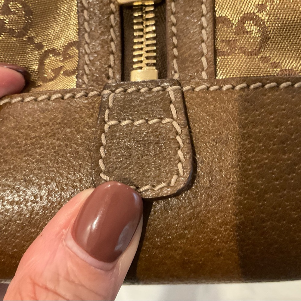 Gucci Gold and Brown Briefcase with Structured Design - Picture 4 of 7